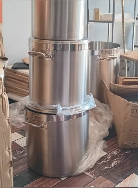 Quality stock pots.