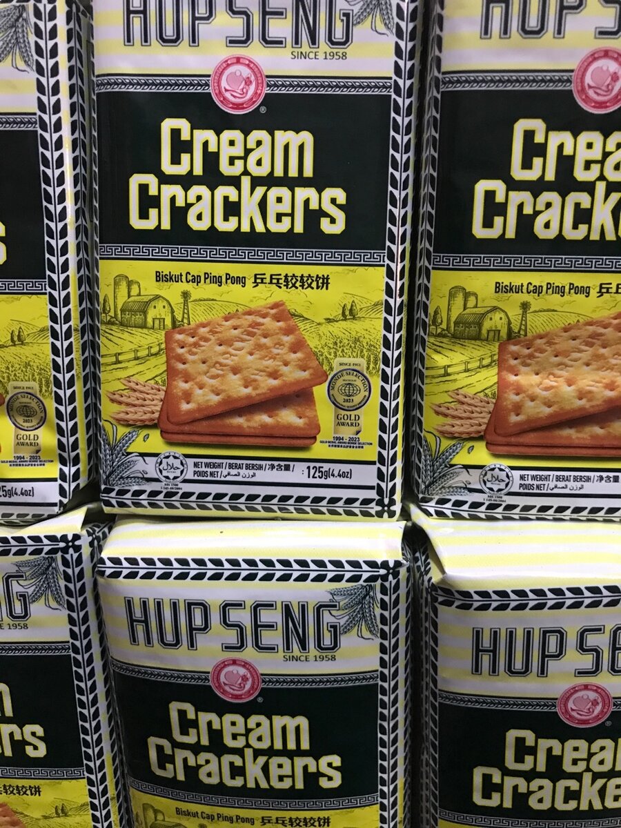 Cream crackers