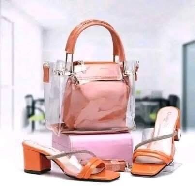 Ensemble sac et talons élégants