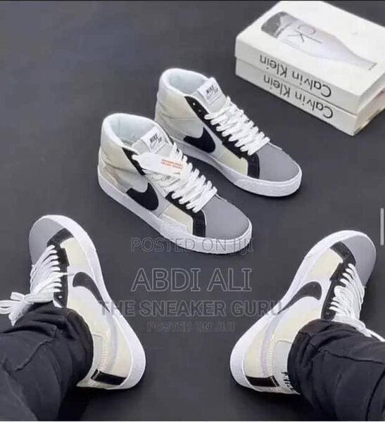 NIKE CLASSIC