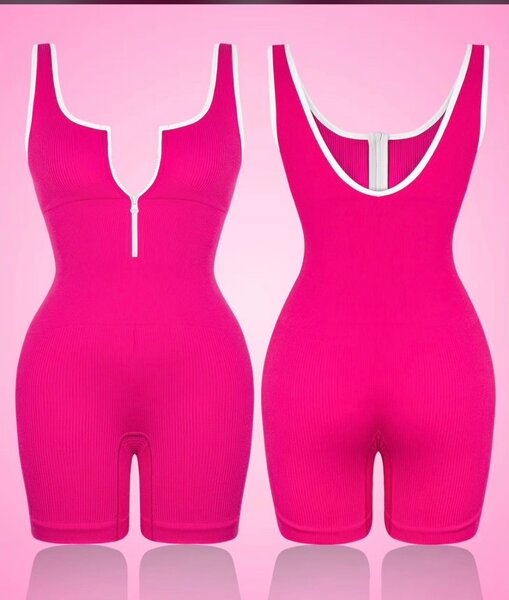 Combinaison sportive rose femme