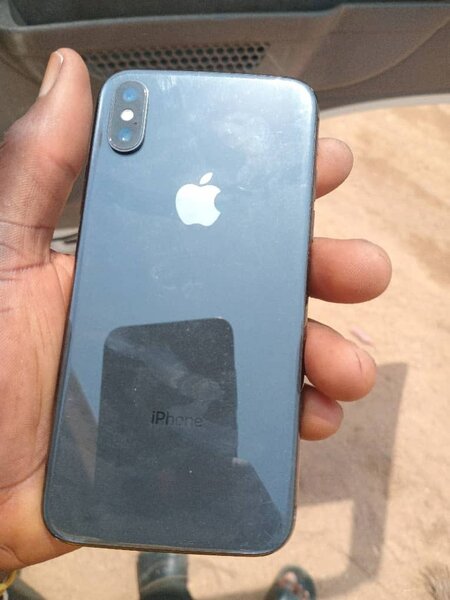 iPhone X