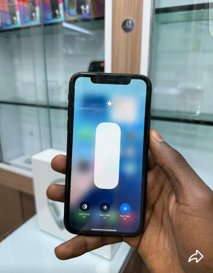 iPhone XR noir d'occasion