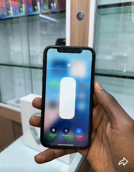 iPhone XR noir d'occasion