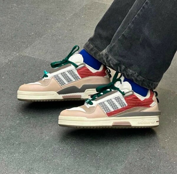 ADIDAS CLASSIC