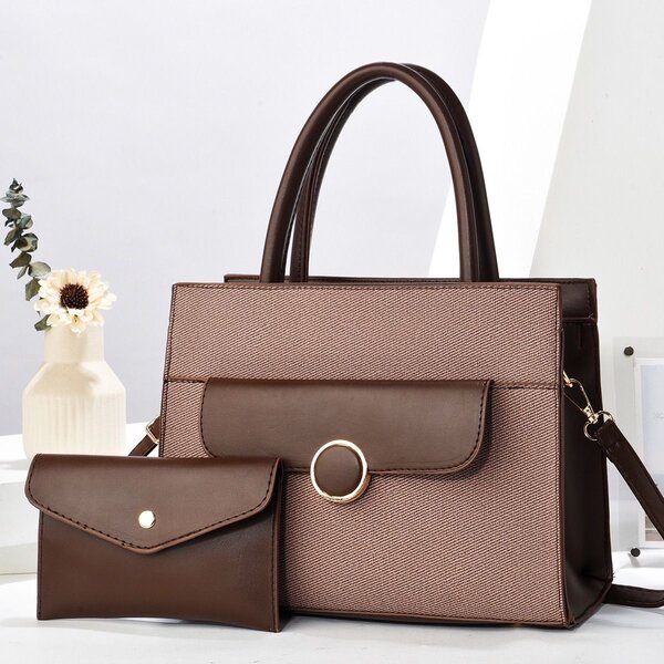 Sac à main élégant avec pochette