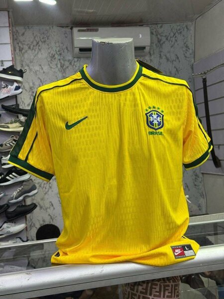 Maillot de football jaune Brésil