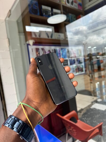 iPhone X