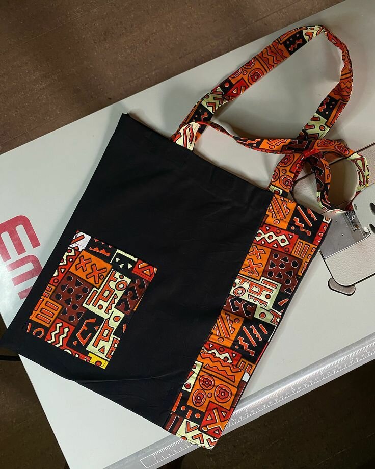 Tote bag