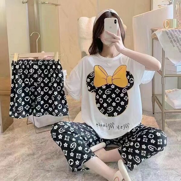 3 pieces of nightwear