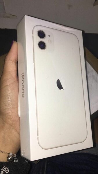 CLEAN IPHONE 11 64gig factory unlocked