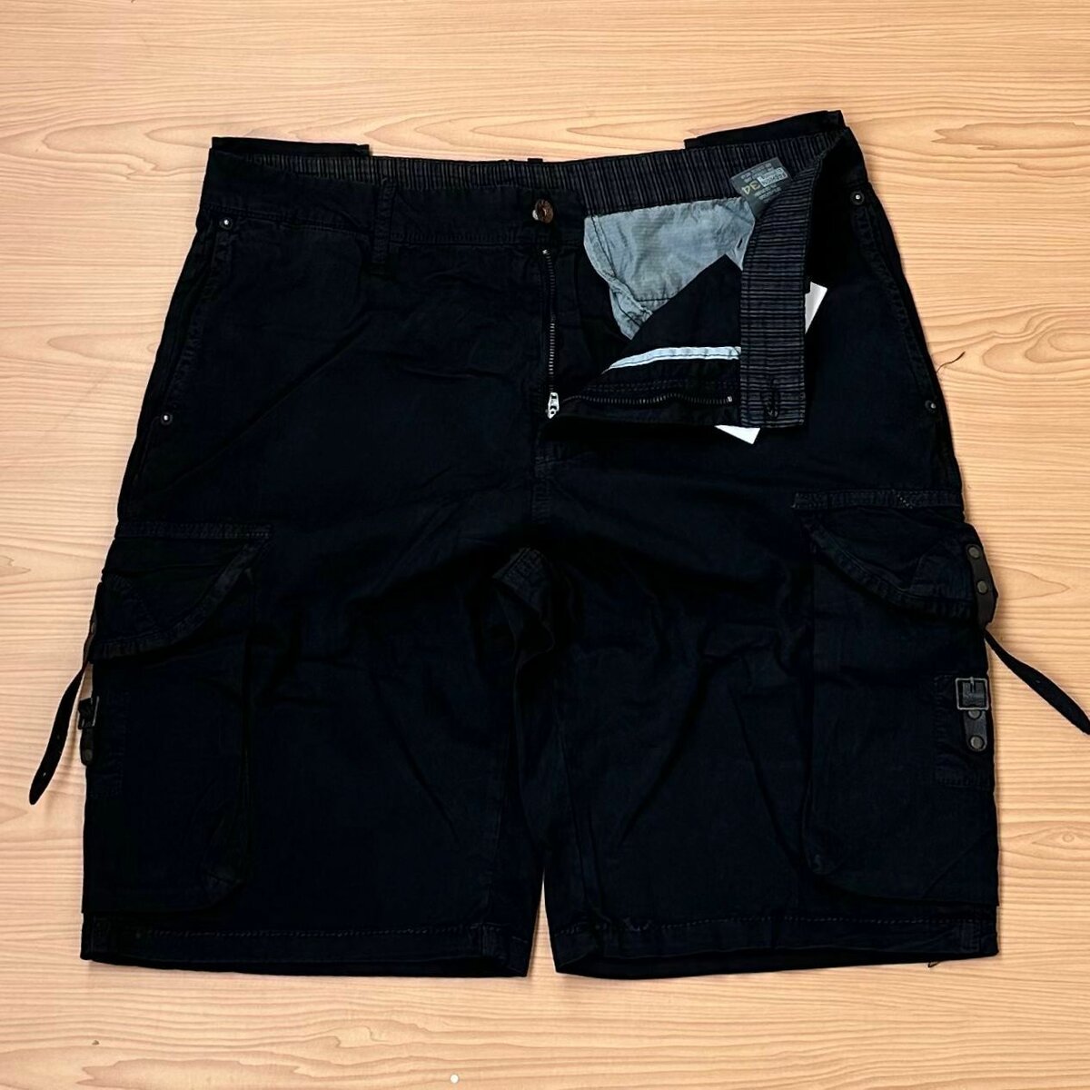 Solid camo shorts
