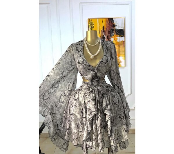 Ladies dress