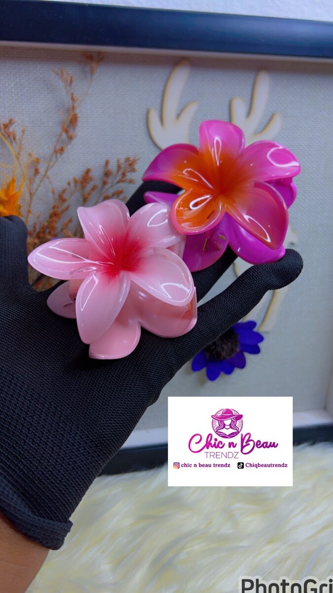 Flower Claw Clip