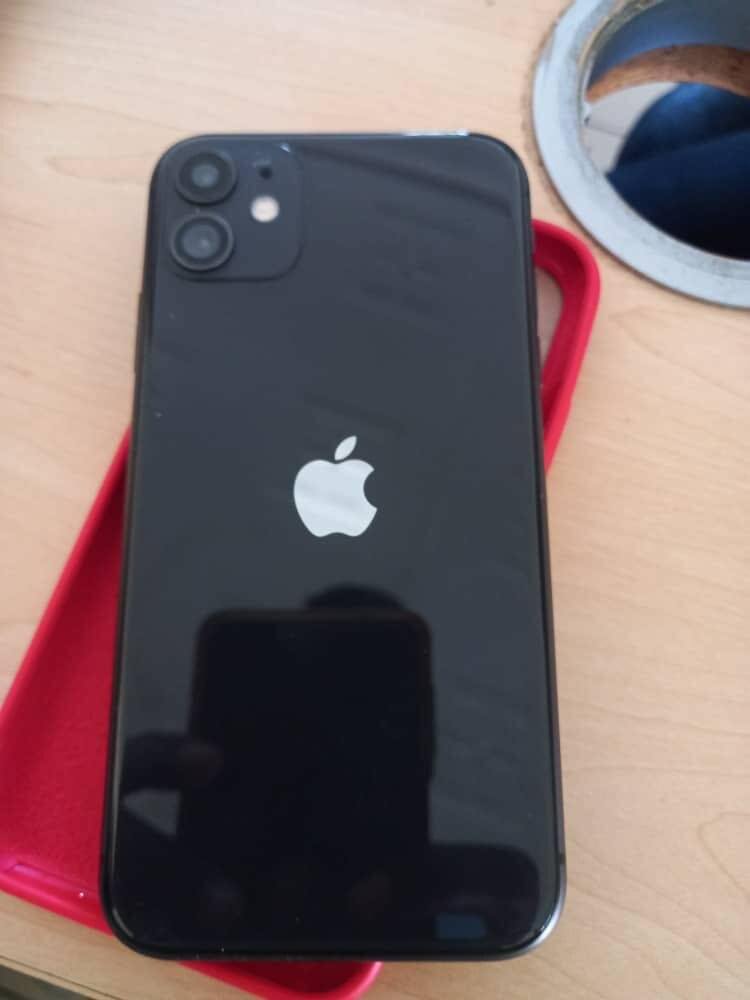 iPhone 11