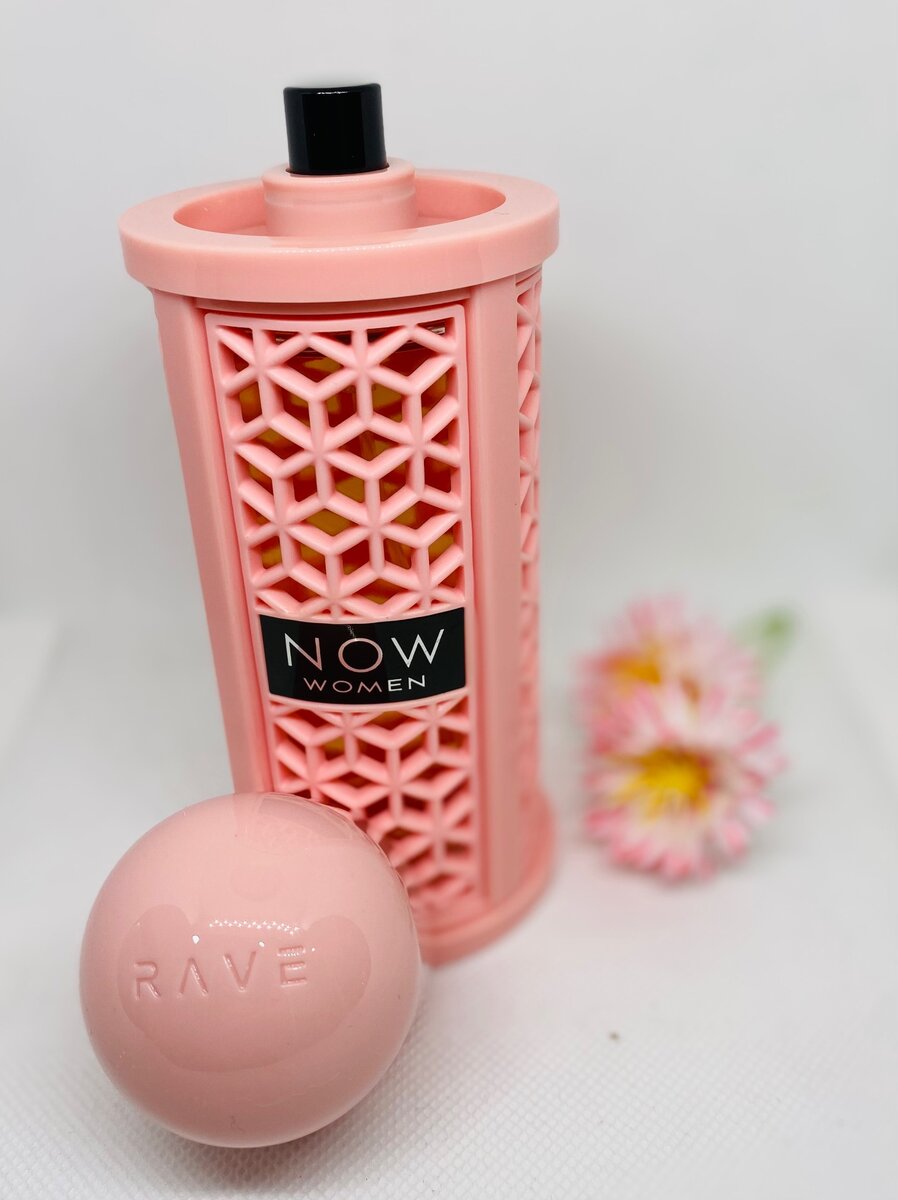 Now Woman by RAVE