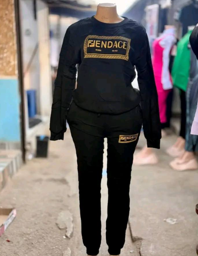 Traje de dos piezas