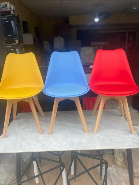 Chaises scandinaves