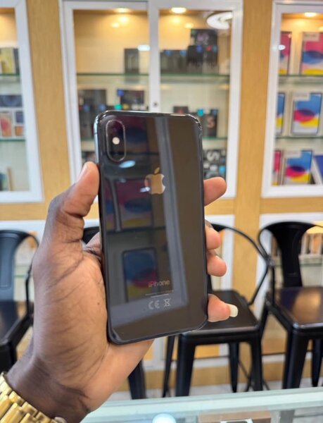 iPhone X