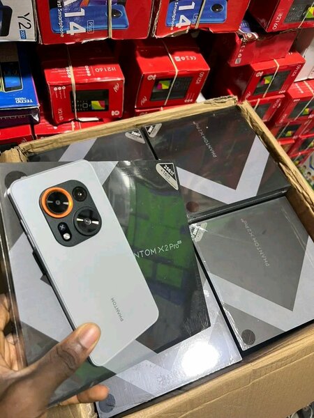 Smartphone Tecno Phantom X2 Pro