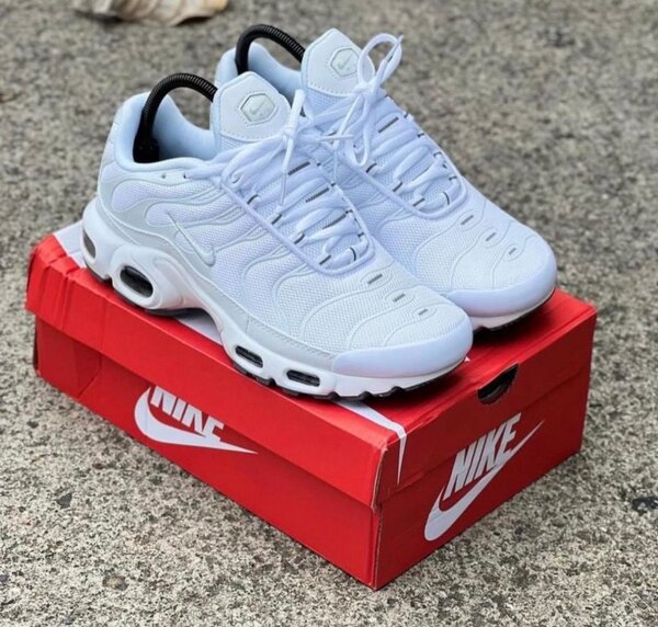 NIKE TN
