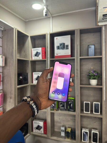 iPhone 12