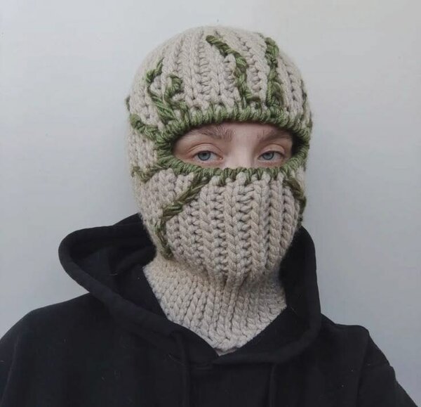 Cagoule tricotée chaude