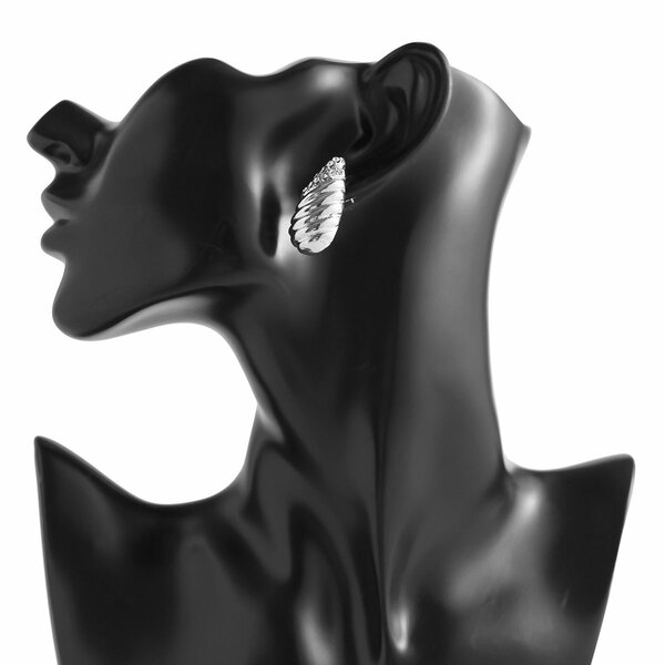 Studded waterdrop