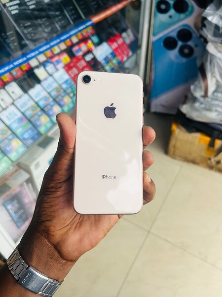 iPhone 8