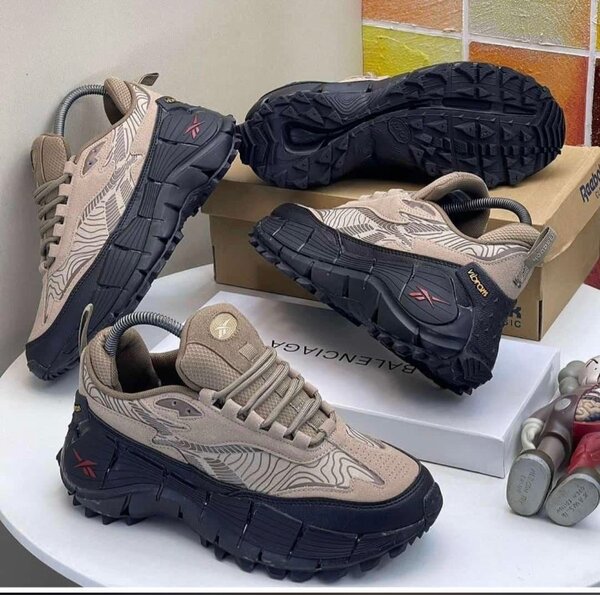 Reebok sneaker