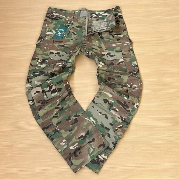Cargo pants