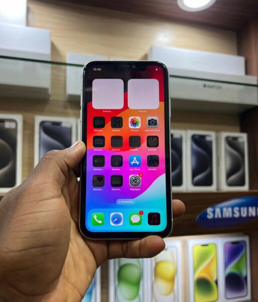 iPhone 12 simple