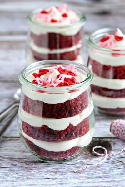Dessert cup / Cake in a cup