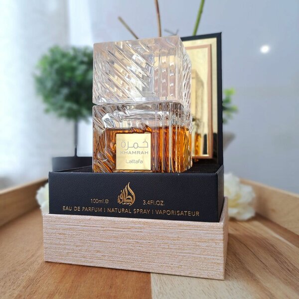 Parfum de Luxe : Khamrah - tres élégant et longue tenue