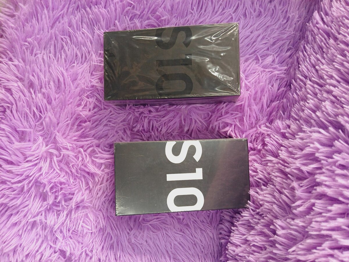 SAMSUNG GALAXY S10
