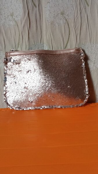 Pochette à paillettes élégante
