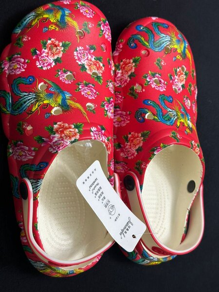 Crocs