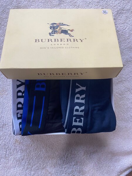 Boxers B