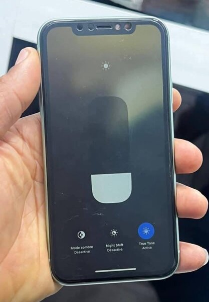 iPhone 12 simple