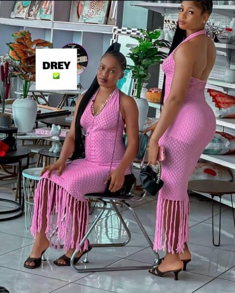 Robe rose en crochet pour femmes