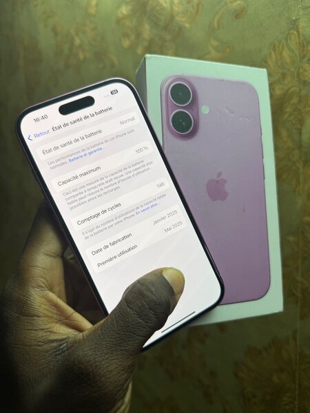 iPhone 16 128giga Quasi neuf