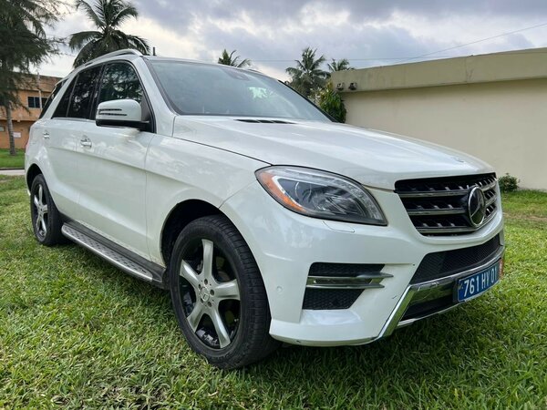 Automobile