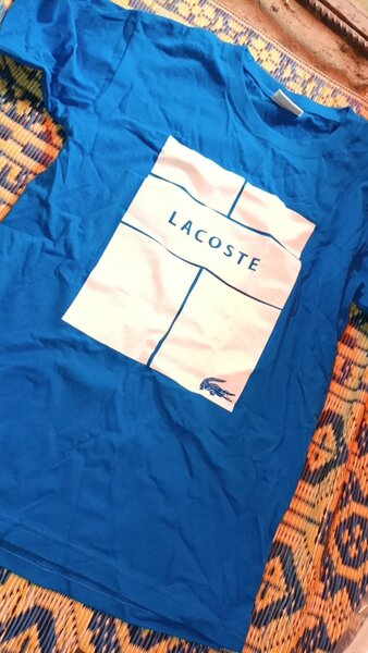 T-shirt bleu Lacoste enfant