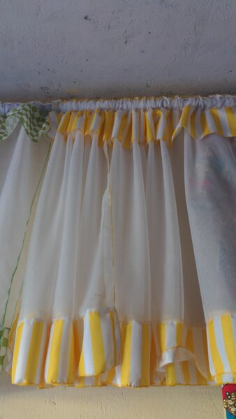 Kitchen curtains