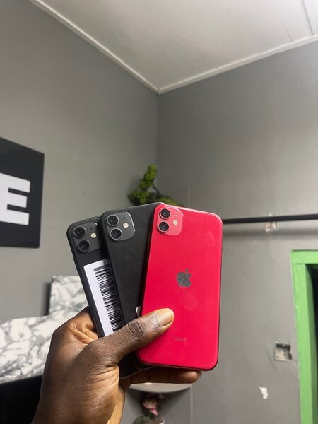 iPhone 11