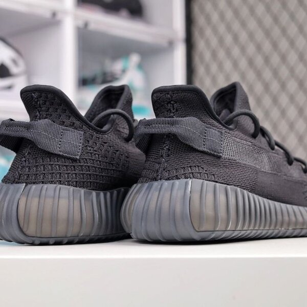 Adidas Yeezy 350v2