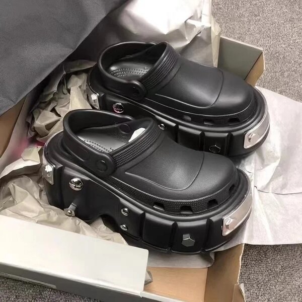 Balenciaga slides