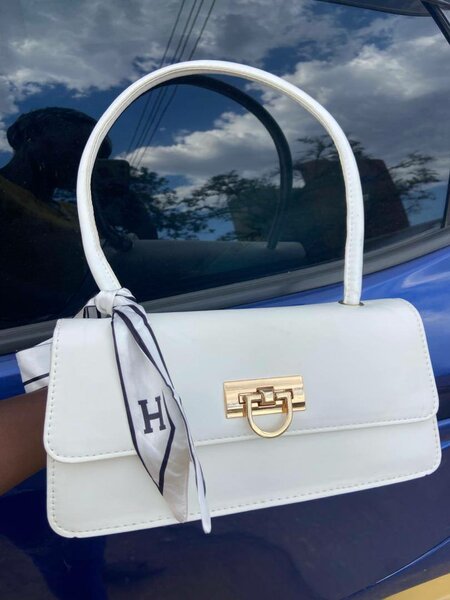 Baguette handbags