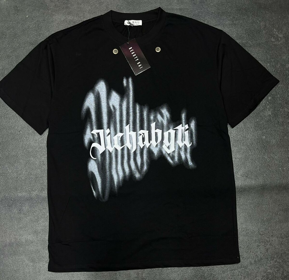 TEE-SHIRTS