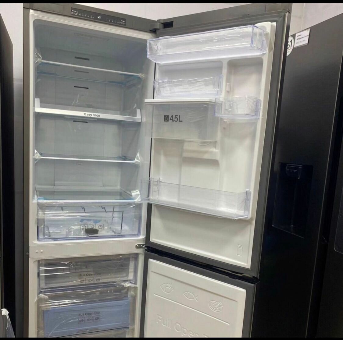 Double door Fridge
